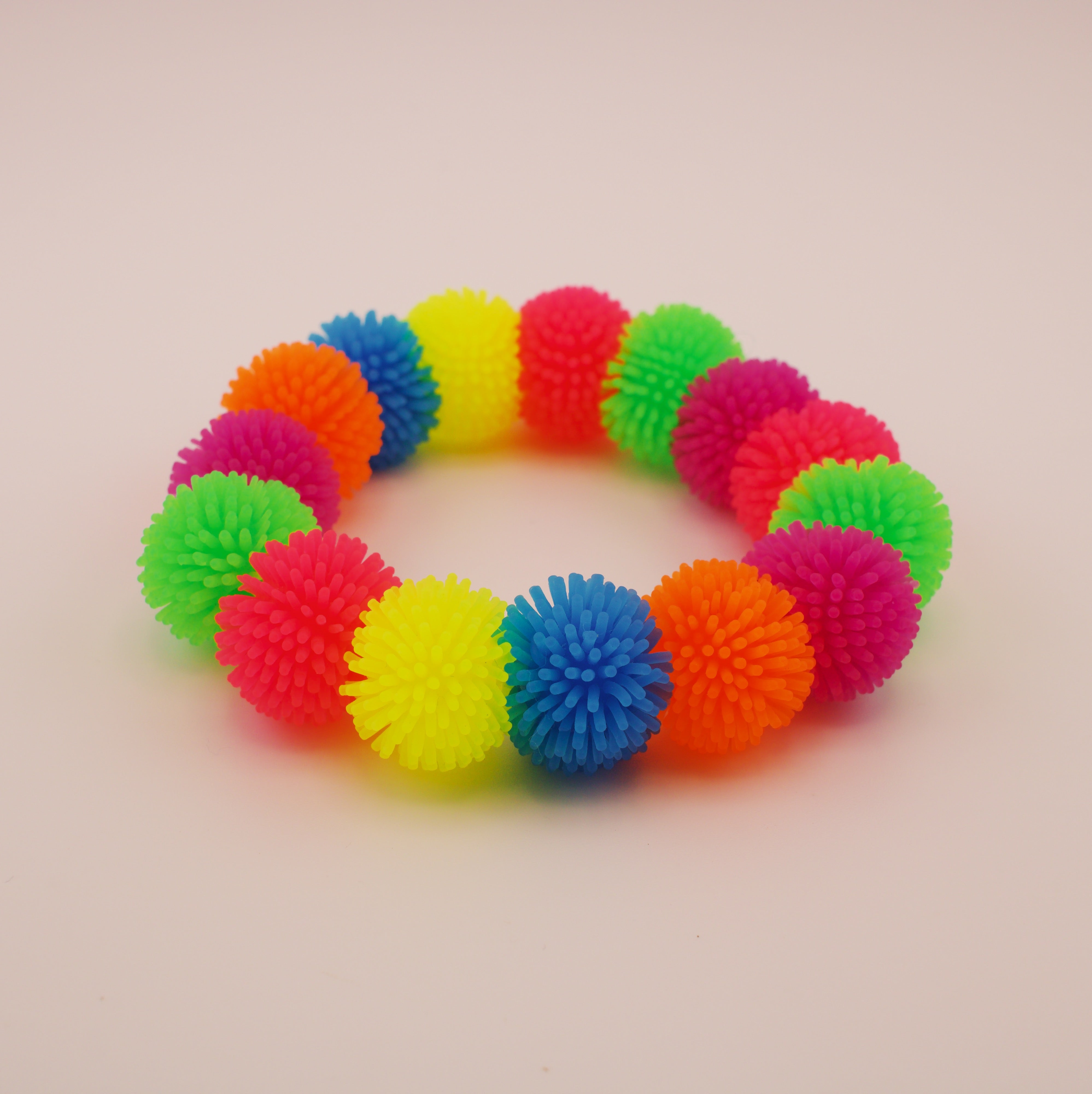 Pom-pom Squish Bracelet