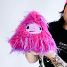 Load image into Gallery viewer, Schmoulder Plushie