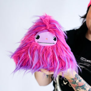 Schmoulder Plushie